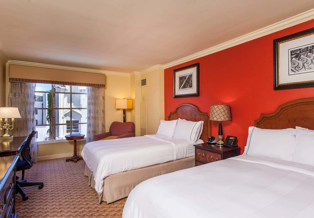 The Lindy Renaissance Charleston Hotel מראה חיצוני תמונה